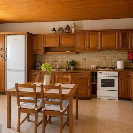 The Olive Tree House * لياباديس